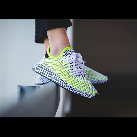 adidas Other - Adidas Deerupt runner J sneaker